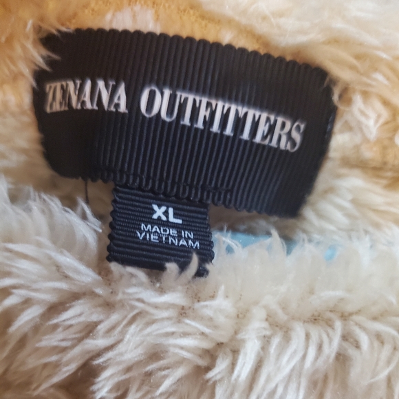 Zenana Outfitters Top - Picture 3 of 6